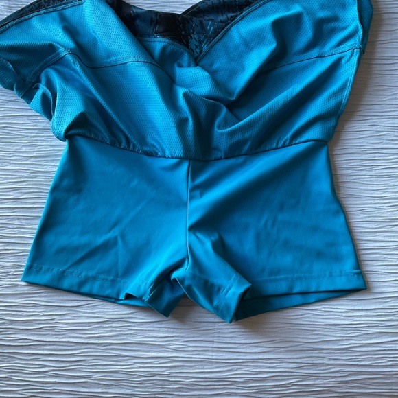 Adidas Women’s Tennis Primeblue Printed Match Skirt - Picture 4 of 10